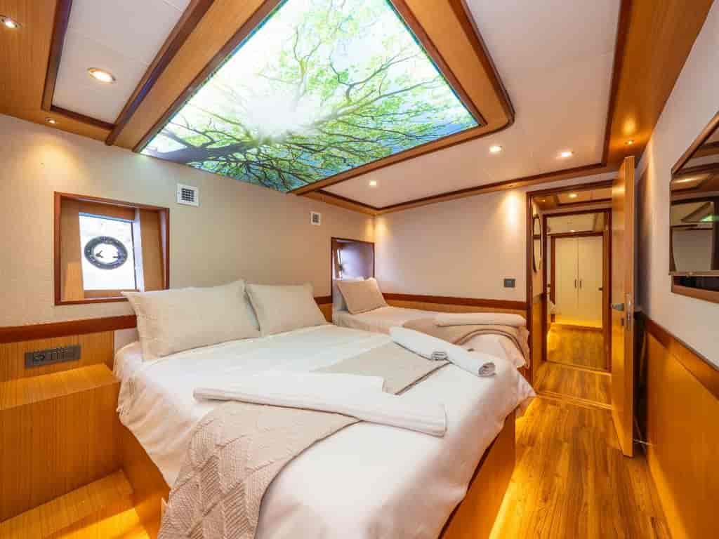 Boat picture 8