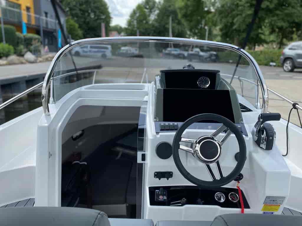 Boat picture 16