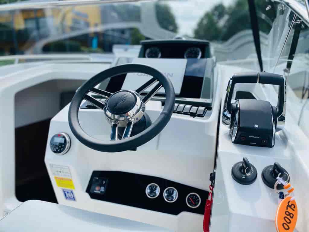 Boat picture 14