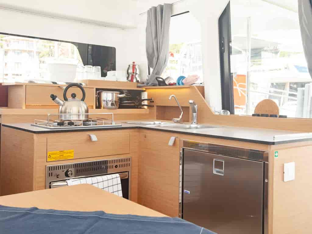 Boat picture 17