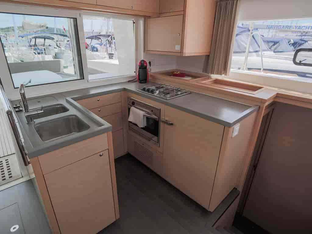 Boat picture 14
