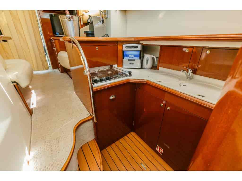 Boat picture 16