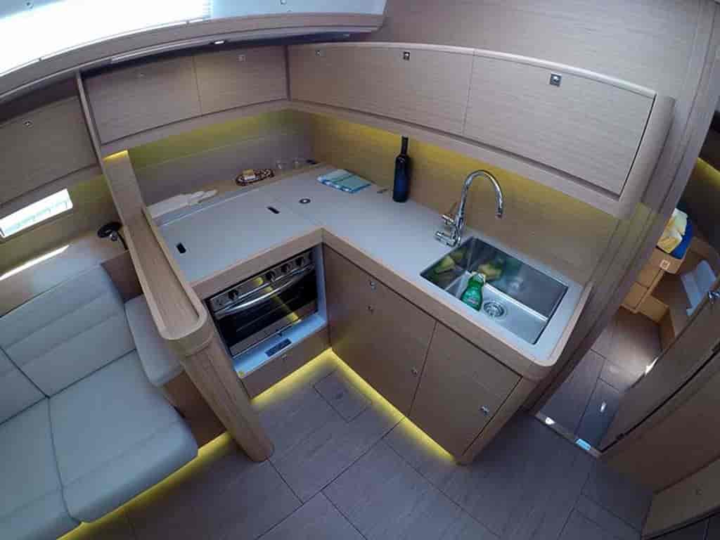 Boat picture 17